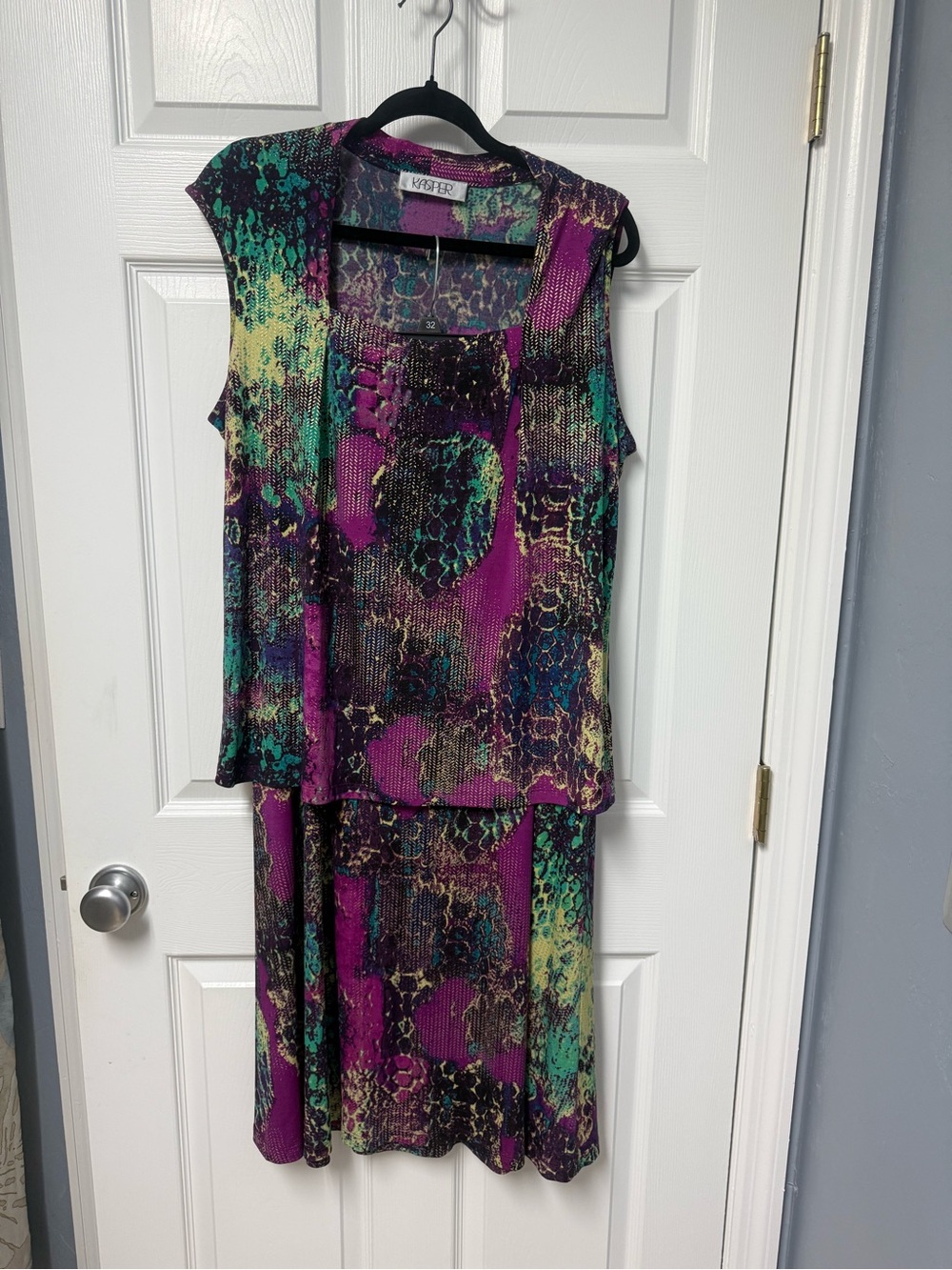 2 piece Kasper Purple Teal Multicolor Printed Top and matching skirt